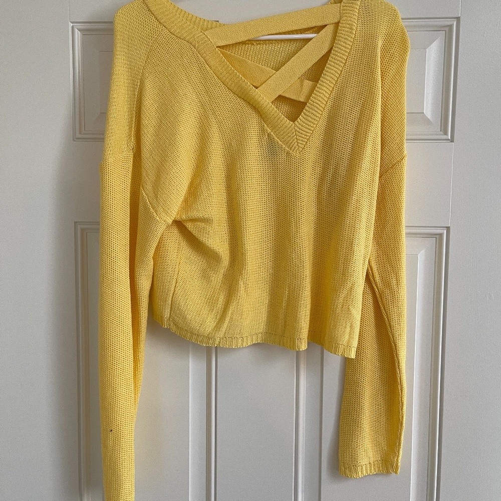 Women's Sweater - Picture 2 of 3